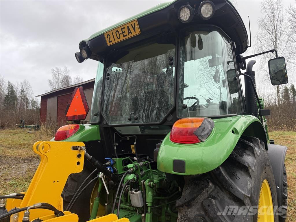 John Deere 5058E Трактори
