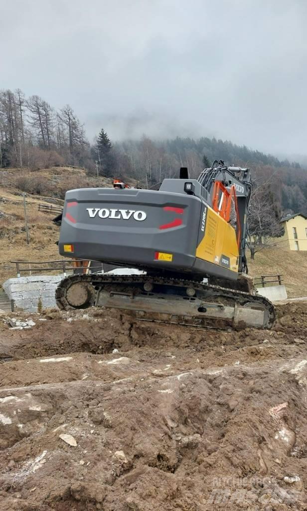 Volvo EC 220 E Гусеничні екскаватори