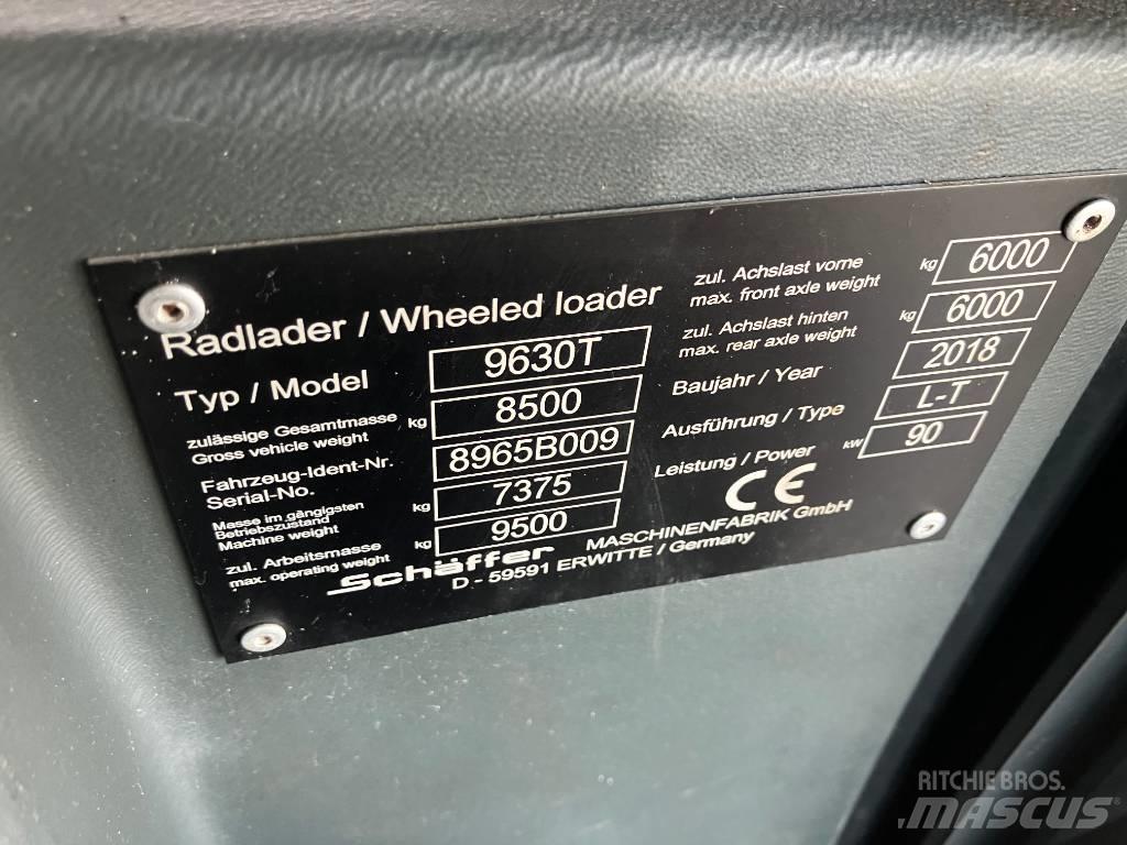 Schäffer 9630T Телескопічний навантажувач