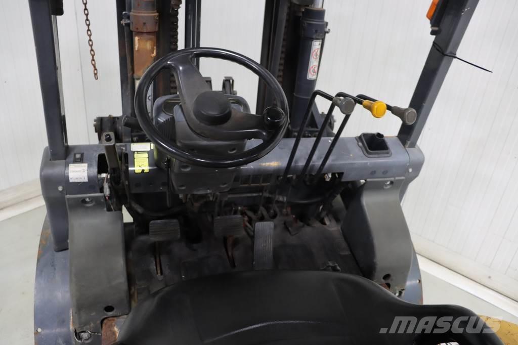 TCM FG50T9 Газові навантажувачі