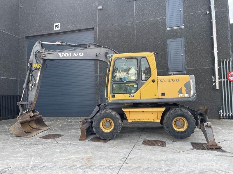 Volvo EW 140 B Колісні екскаватори