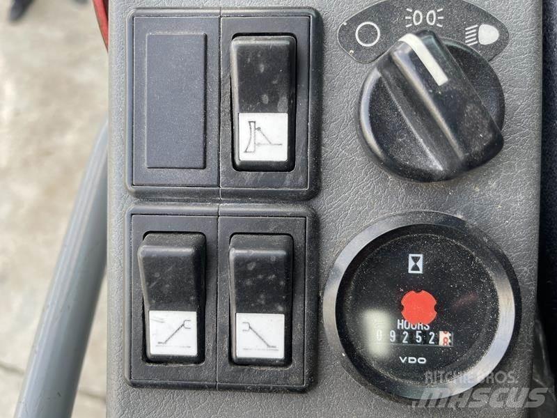 Volvo EW 140 B Колісні екскаватори