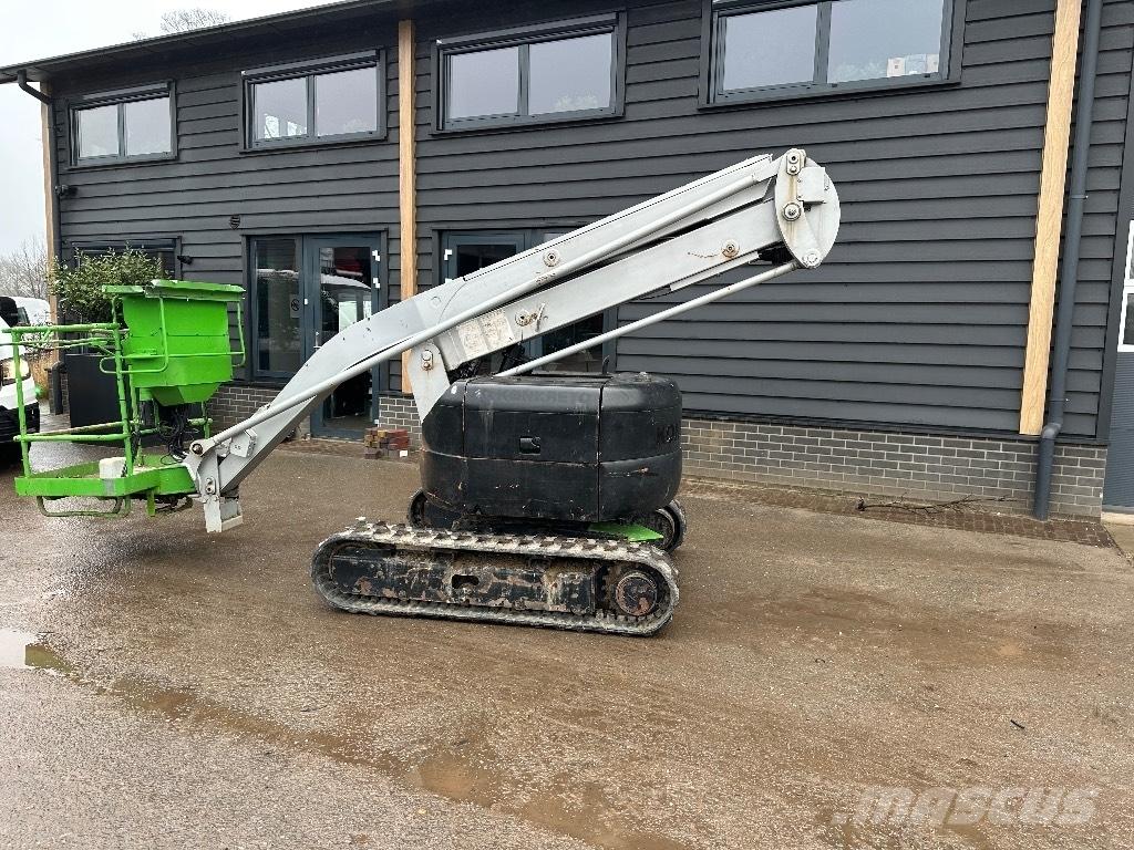Hitachi HX 64 B Телескопічні підйомники