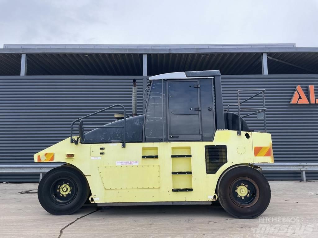 Ammann AP 240 Пневматичні катки