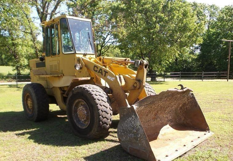 CAT 926 E Фронтальні навантажувачі