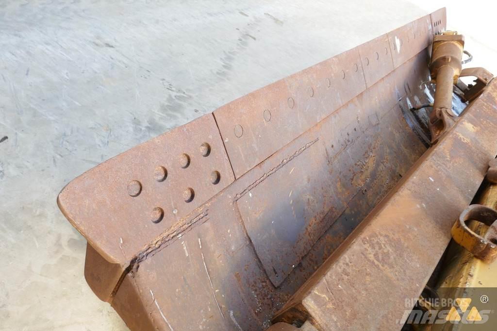 CAT D7G Blade Леміші
