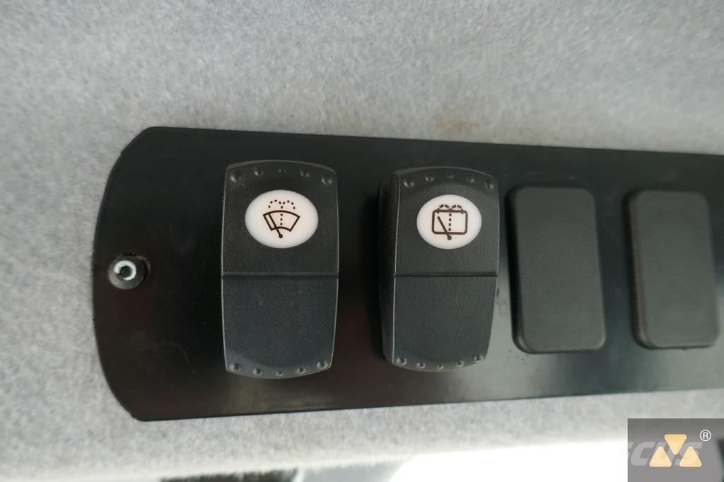 CAT CB10 Котки тротуарні