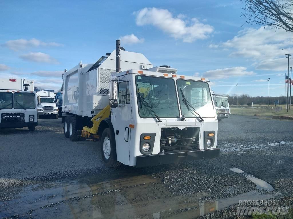 Mack LEU613 Сміттєвози
