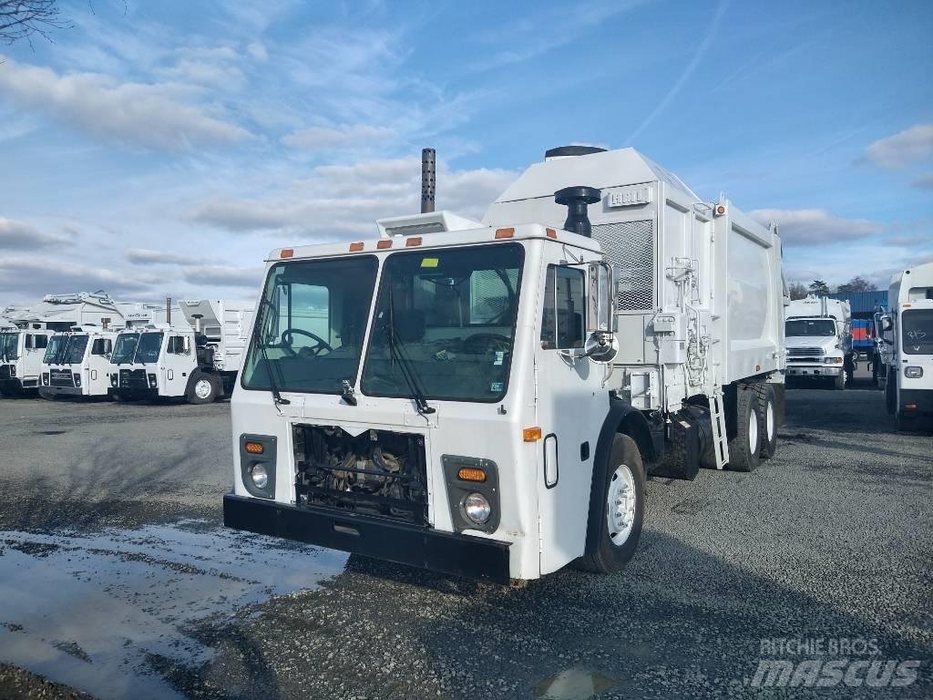 Mack LEU613 Сміттєвози