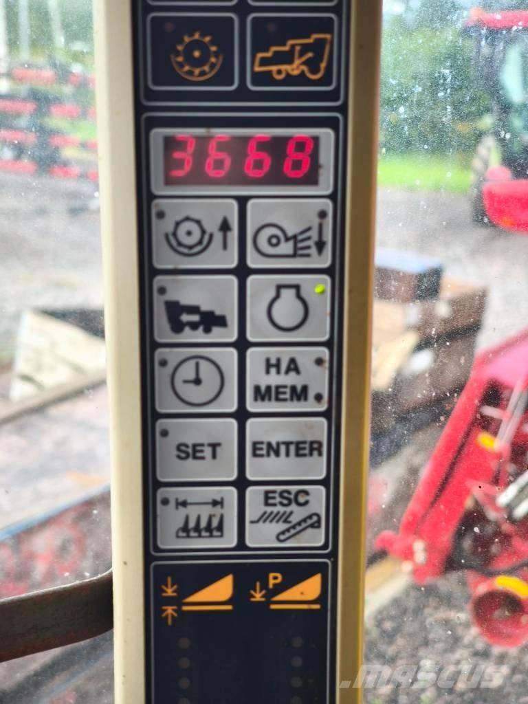 New Holland CS 6080 Зернозбиральні комбайни