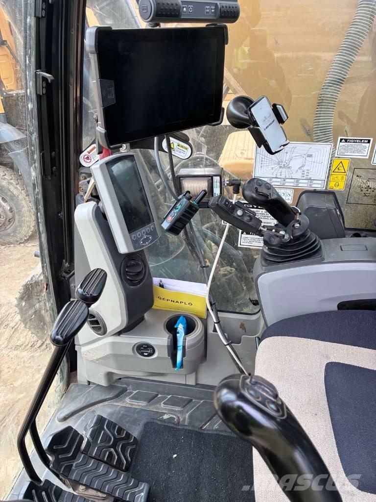 CAT 326 F Гусеничні екскаватори