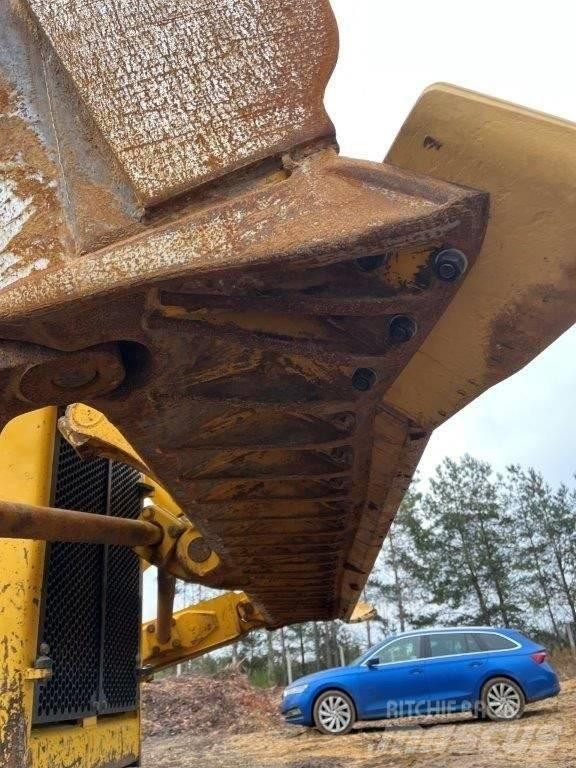 Komatsu D85EX-18 Гусеничні бульдозери