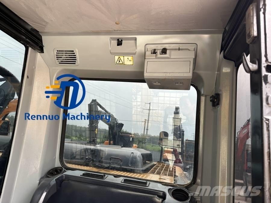 CAT 320 D Гусеничні екскаватори
