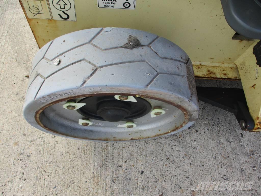 JLG 2632 ES  (081) Підйомники-ножиці