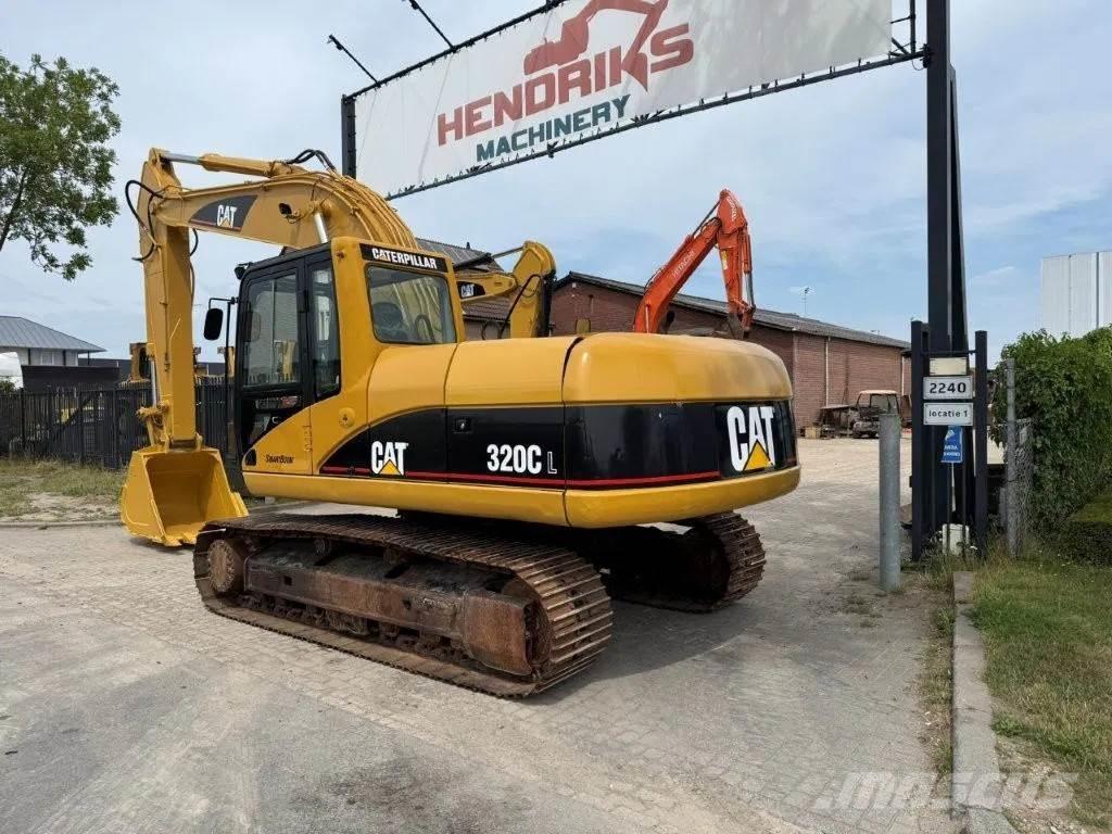 CAT 320CL Гусеничні екскаватори