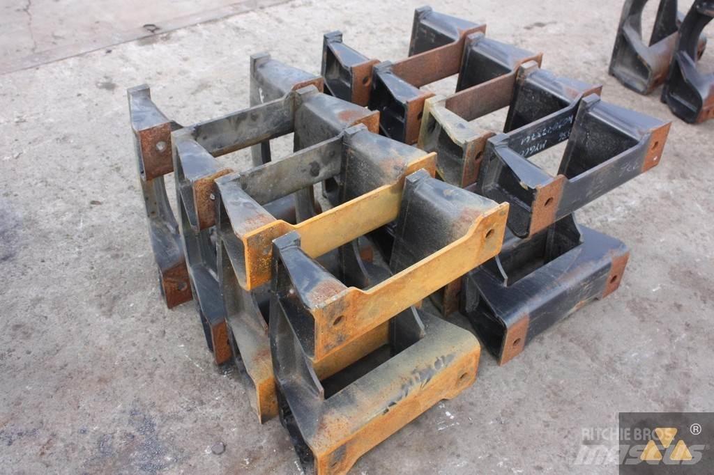 CAT Trackguards Шасі