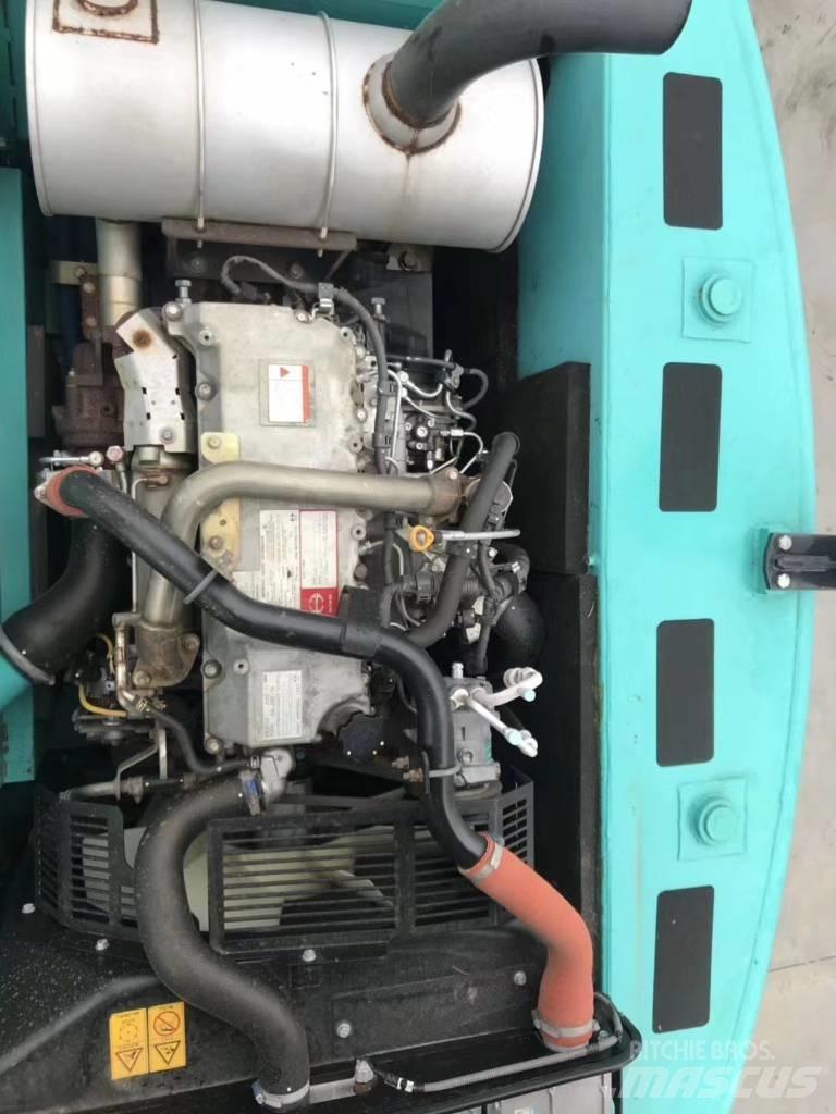 Kobelco SK 200 Гусеничні екскаватори