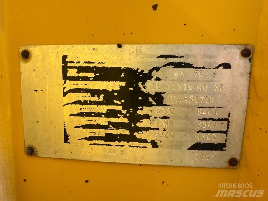 Komatsu WA 75 Фронтальні навантажувачі