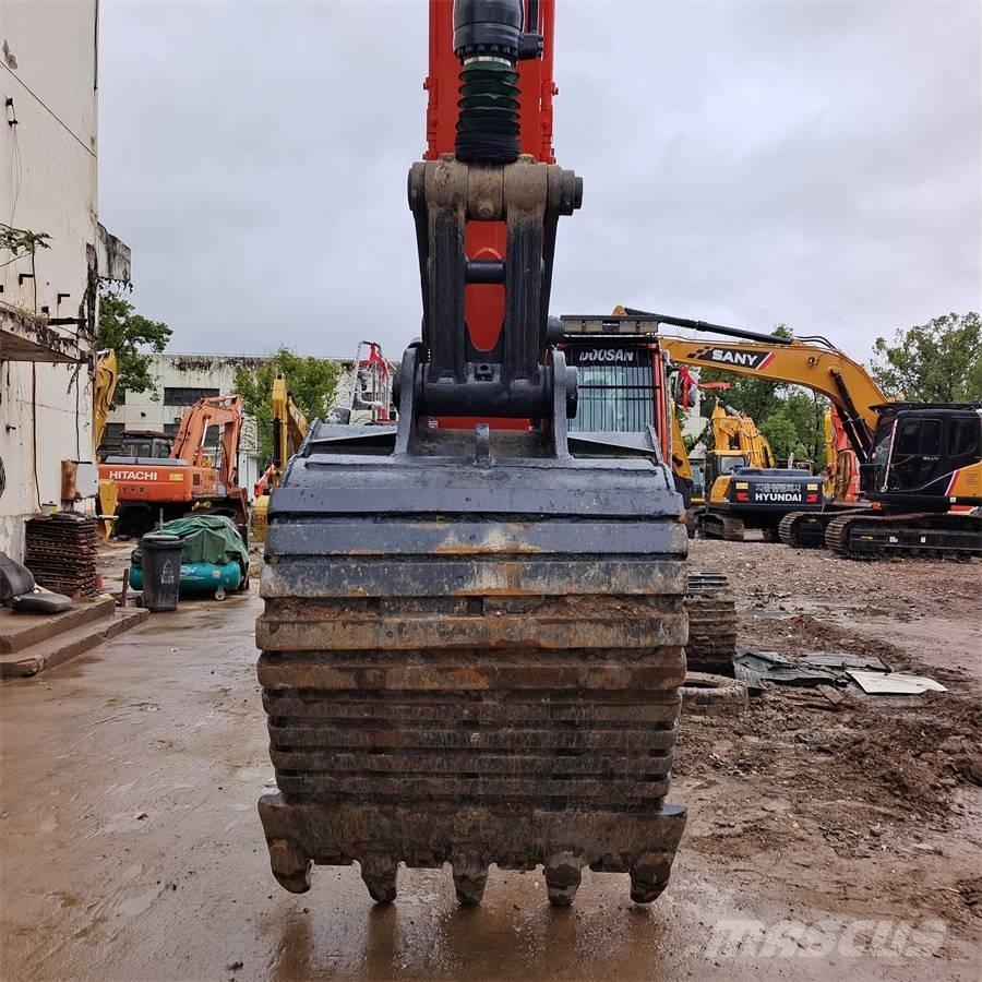 Doosan DX340LC Гусеничні екскаватори