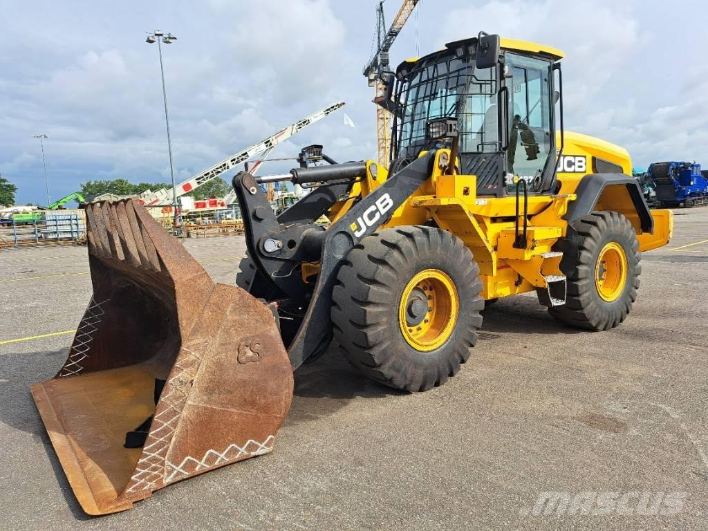 JCB 427 ZX Фронтальні навантажувачі