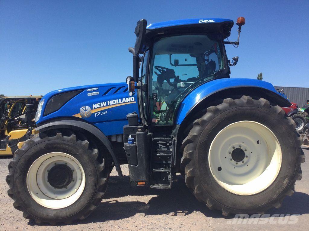 New Holland T7.225 Трактори