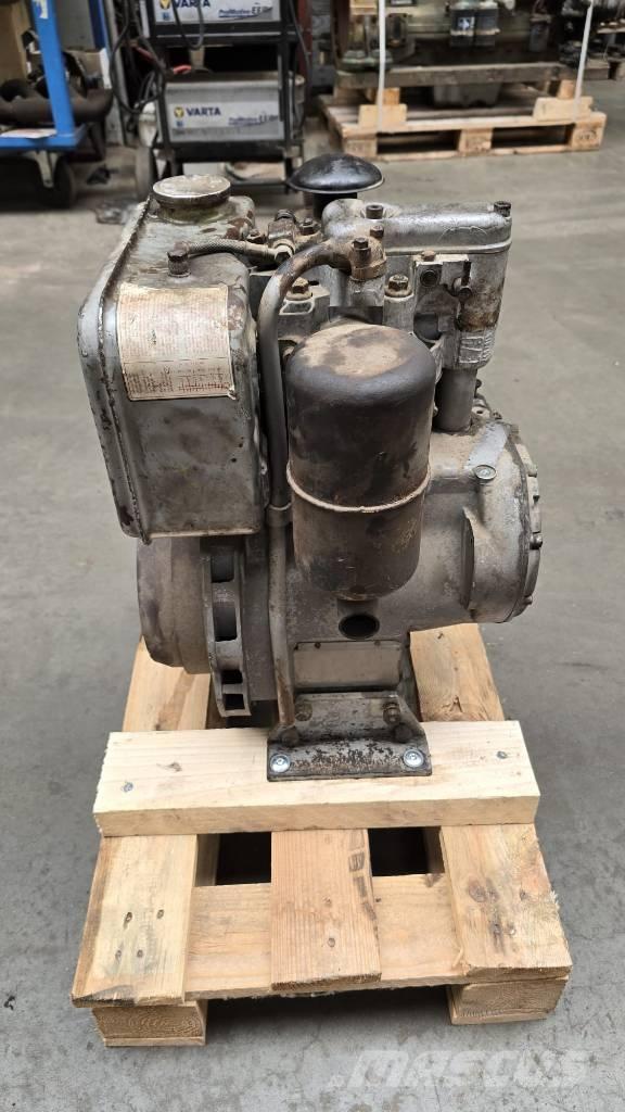 Hatz ES79 Двигуни