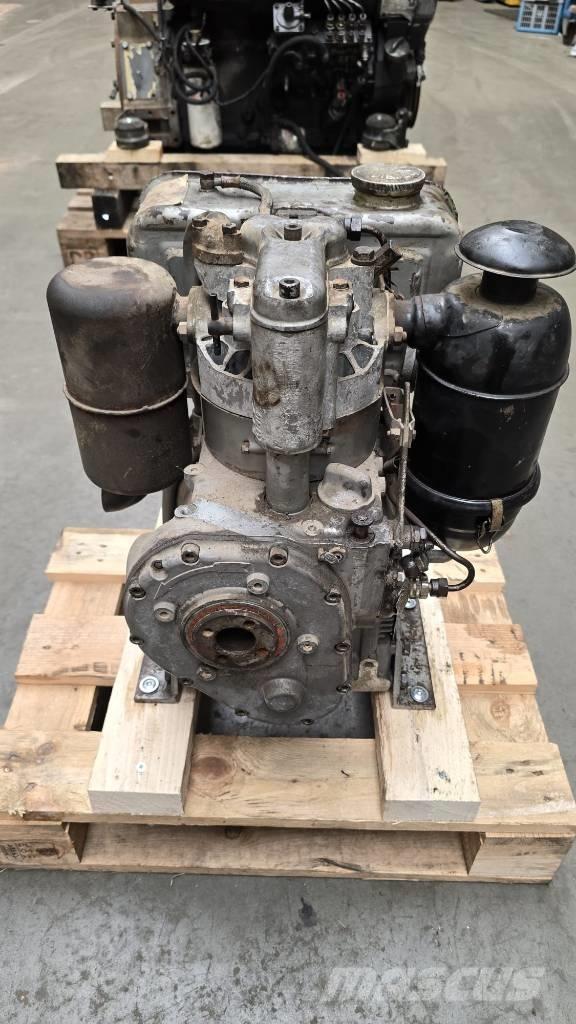 Hatz ES79 Двигуни