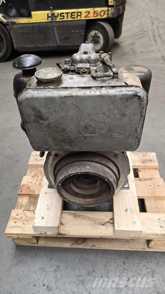 Hatz ES79 Двигуни