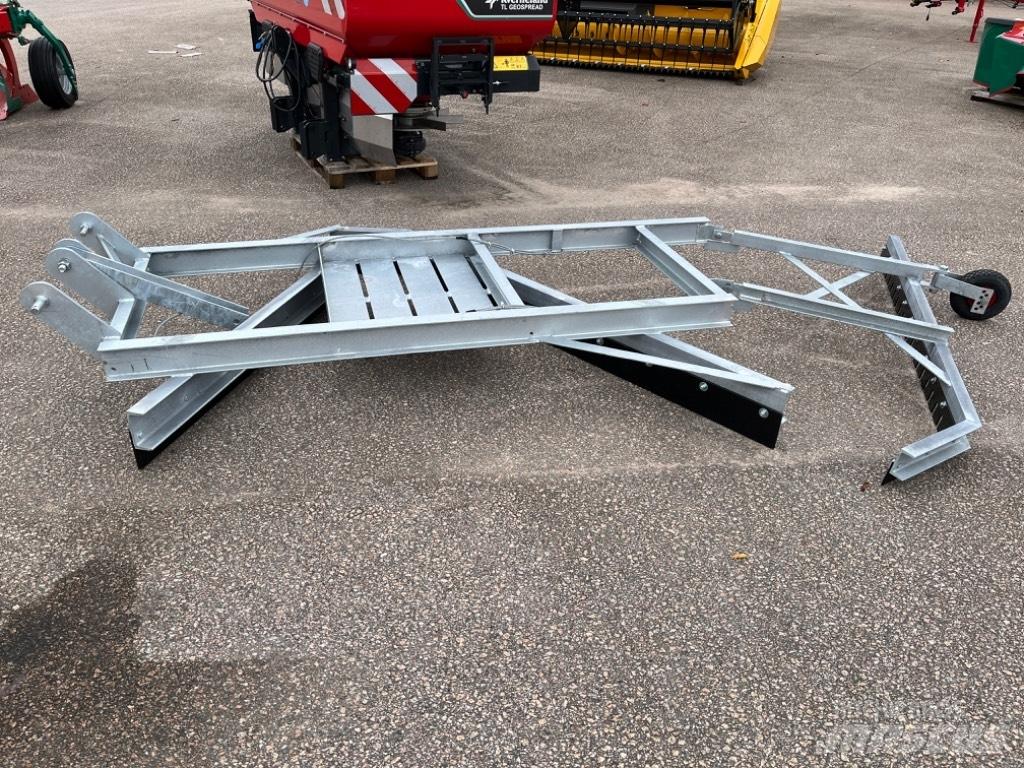  Vägsladd M220V Дорожні праски