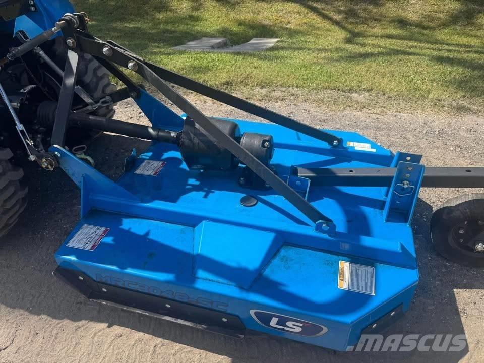 LS XJ2025 Трактори