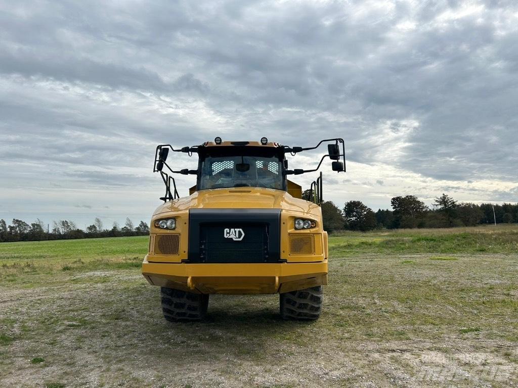 CAT 730 C Зчленовані самоскиди