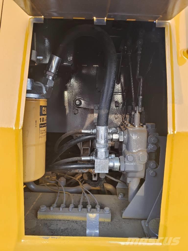 CAT D 5 K Гусеничні бульдозери