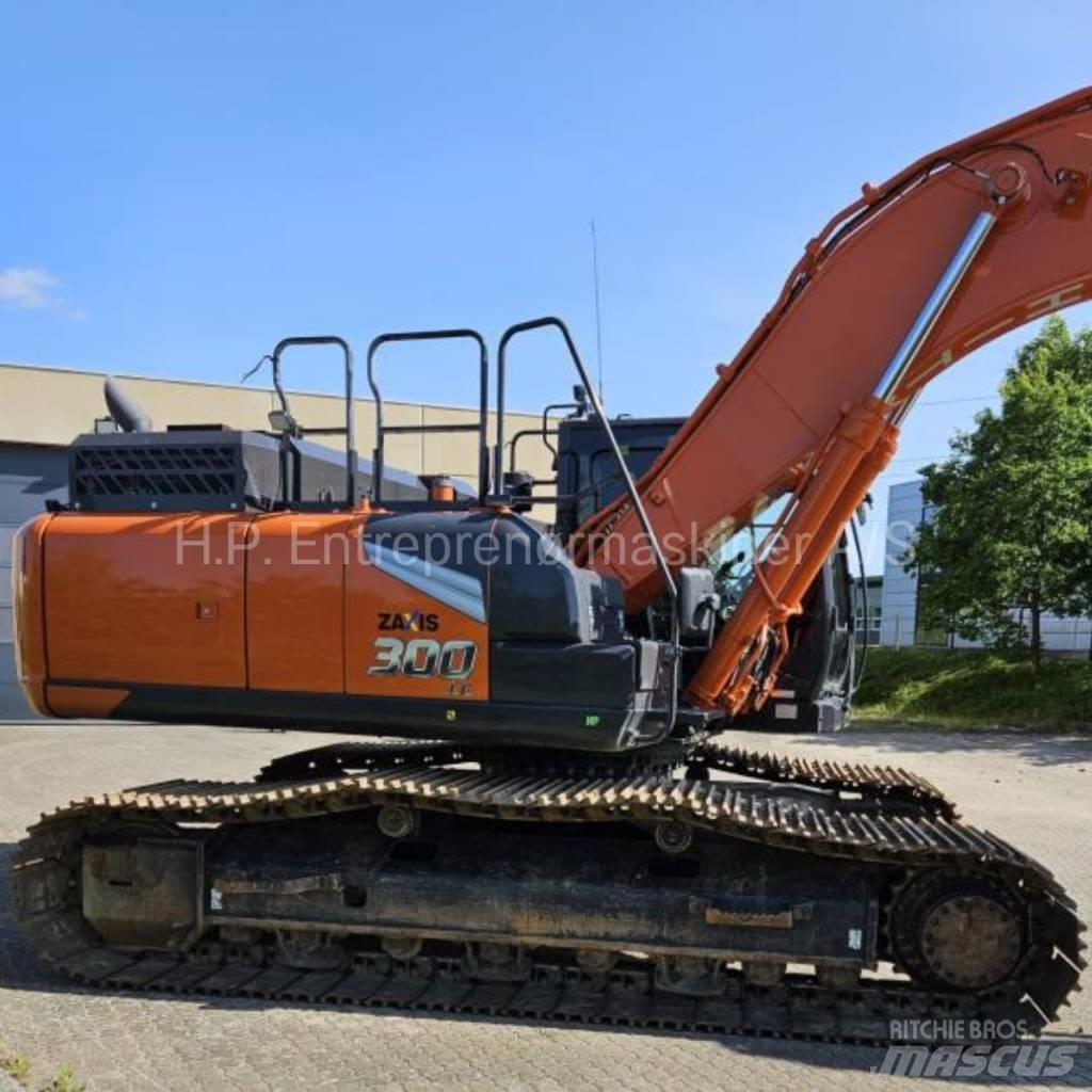 Hitachi ZX300LC-7 Гусеничні екскаватори