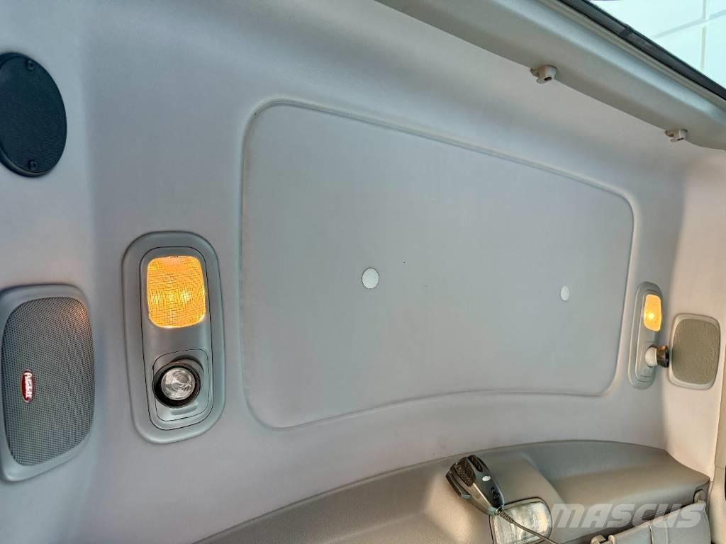 Peterbilt 389 Тягачі