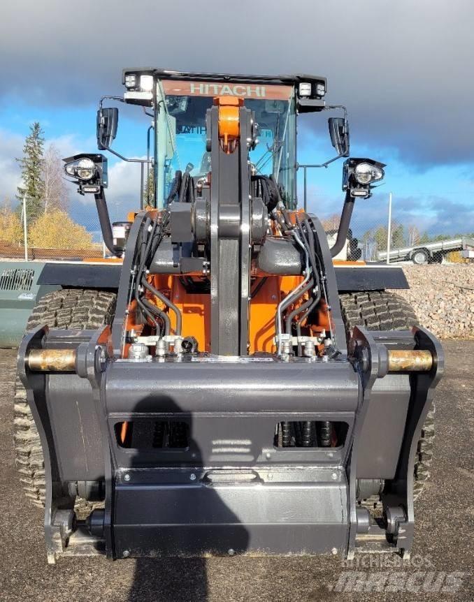 Hitachi ZW180-7 Фронтальні навантажувачі