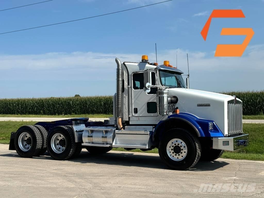 Kenworth T 800 Тягачі