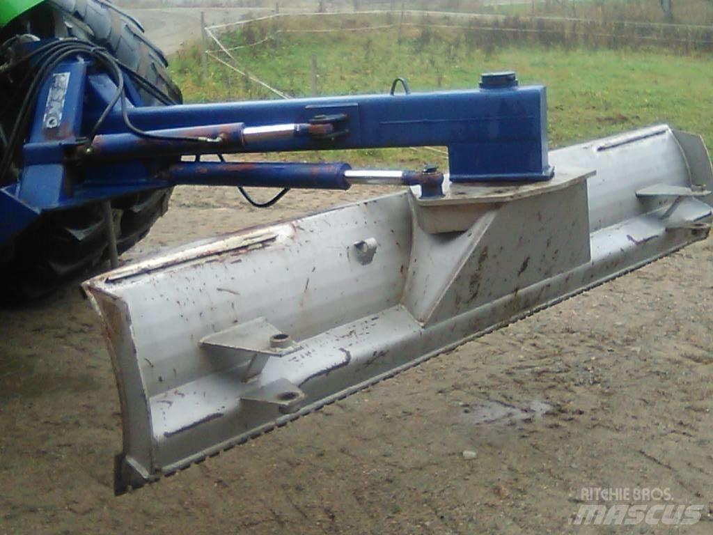 Esko 300 Дорожні праски