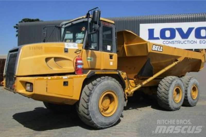 Bell B30D Зчленовані самоскиди