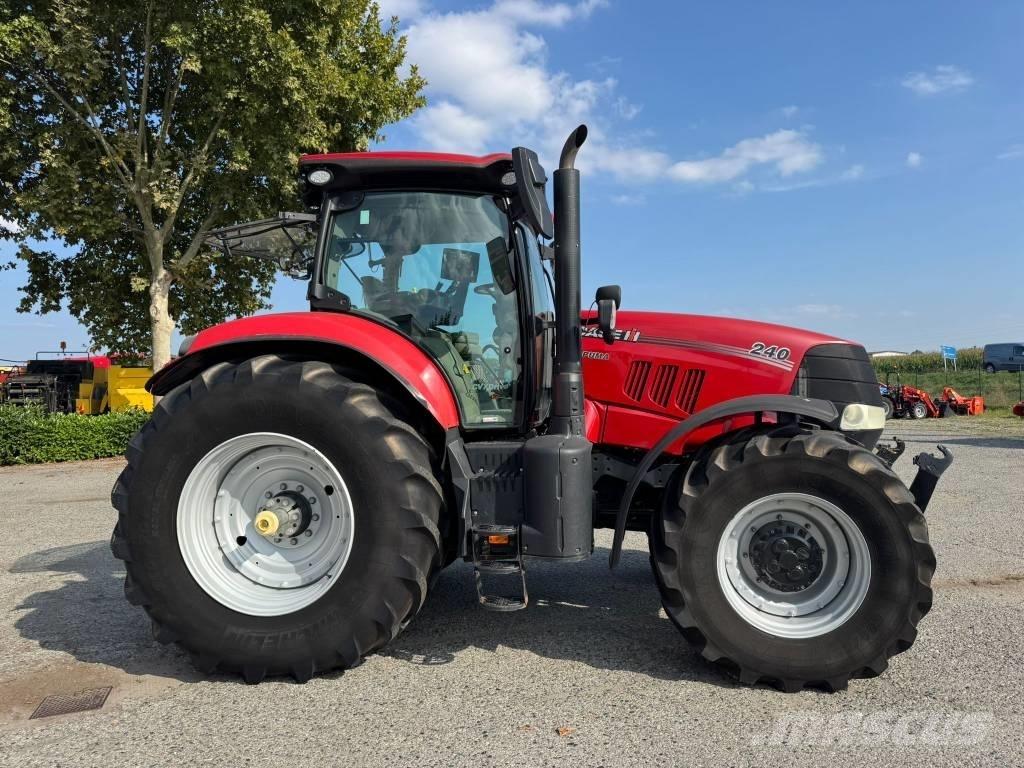 Case IH Puma 240 CVX Трактори
