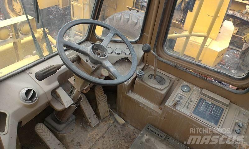 CAT 815 B Ущільнювачі грунту