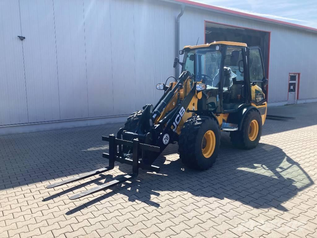 JCB 407 Фронтальні навантажувачі