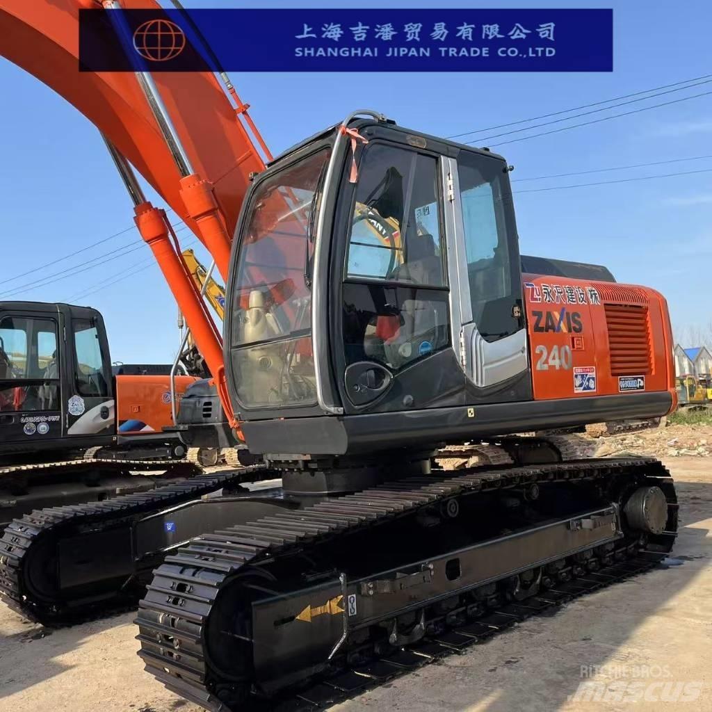 Hitachi ZX 240 Гусеничні екскаватори