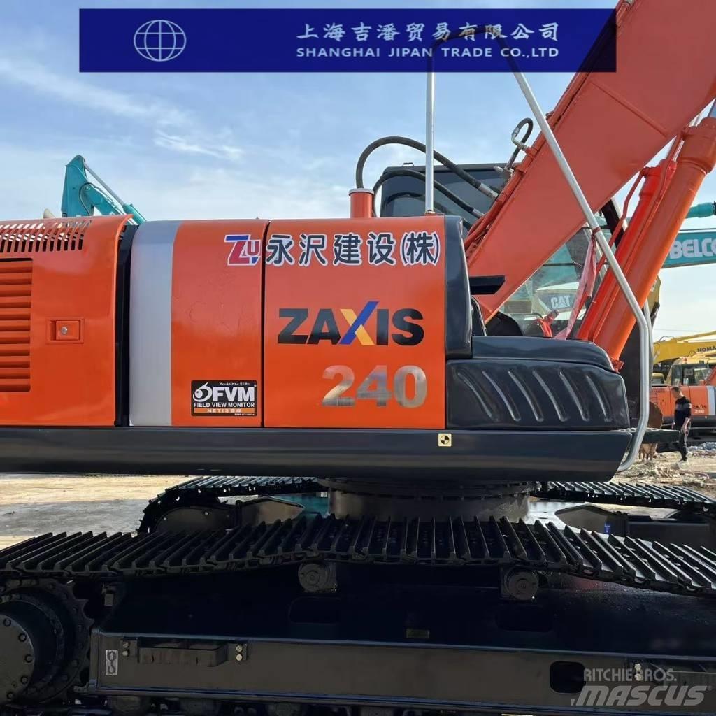 Hitachi ZX 240 Гусеничні екскаватори