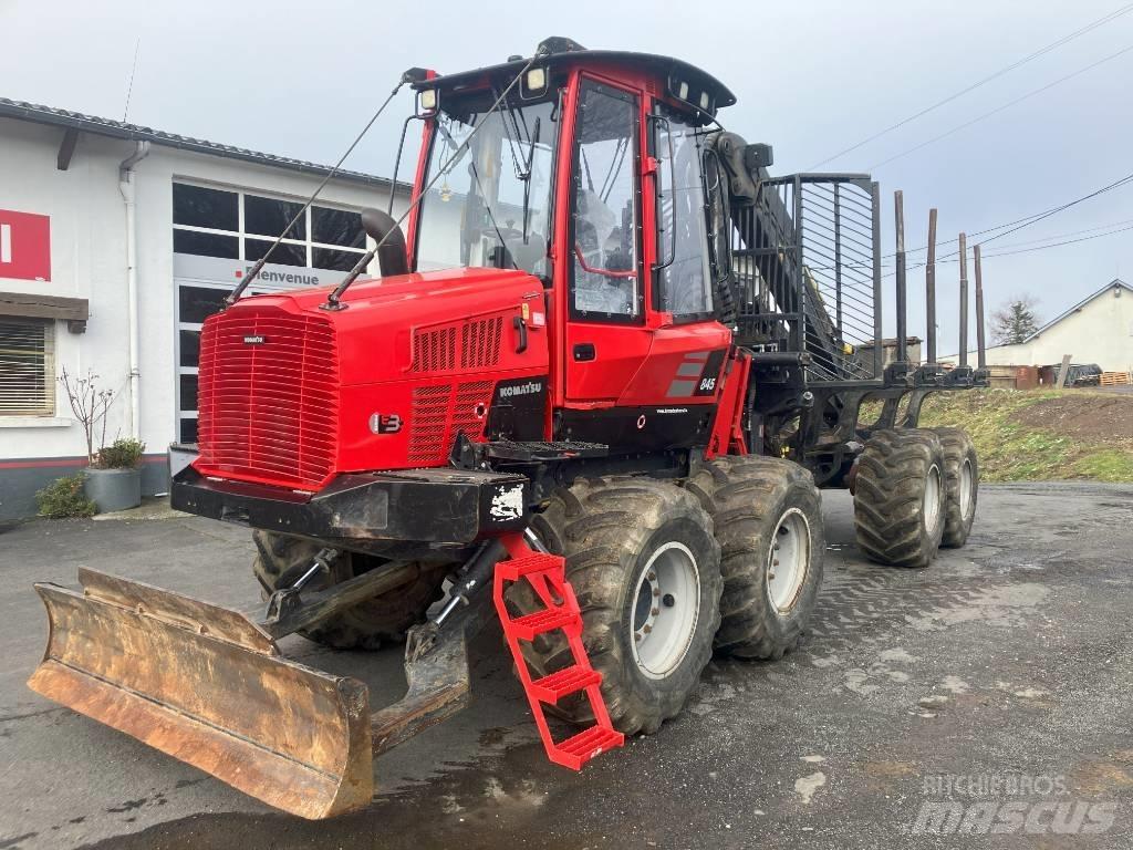 Komatsu 845 Форвардери