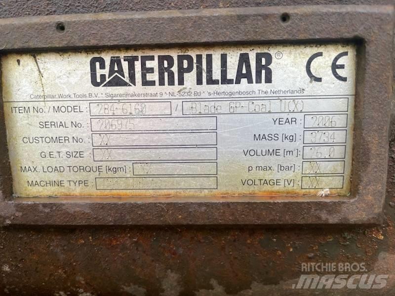 CAT D8 Леміші