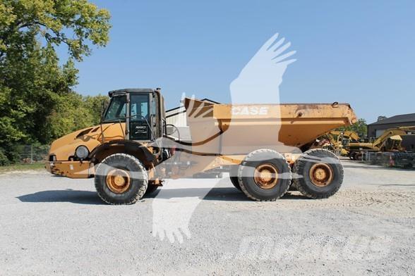 CASE 330B Зчленовані самоскиди