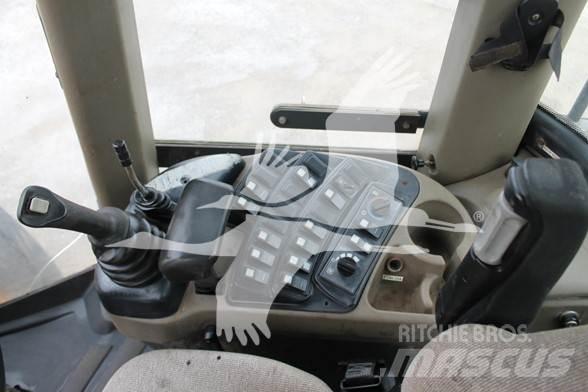 CASE 821E Фронтальні навантажувачі