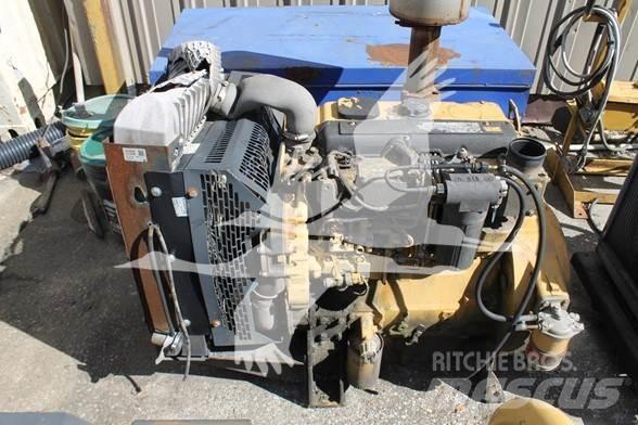 CAT 3054C Двигуни