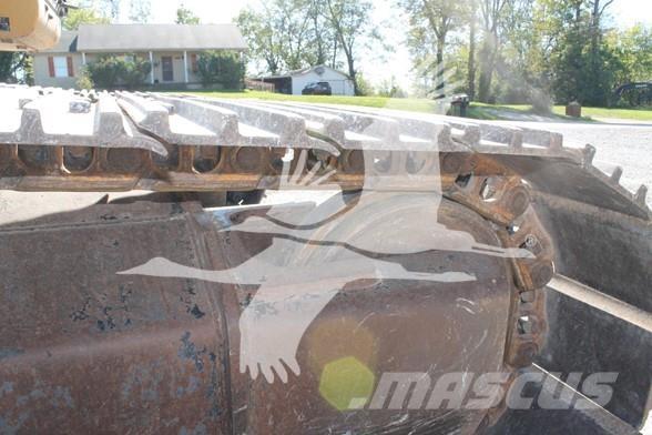 CAT 325DL Гусеничні екскаватори