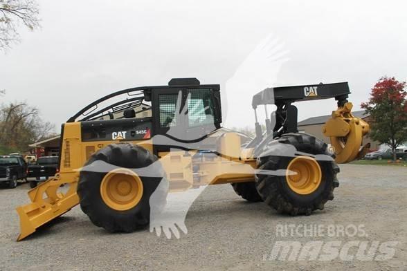 CAT 545C Трельовочні трактора